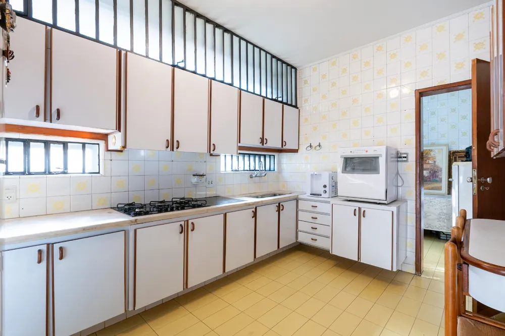 Casa, 3 quartos, 223 m² - Foto 1