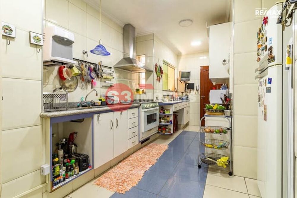 Casa à venda com 4 quartos, 348m² - Foto 26