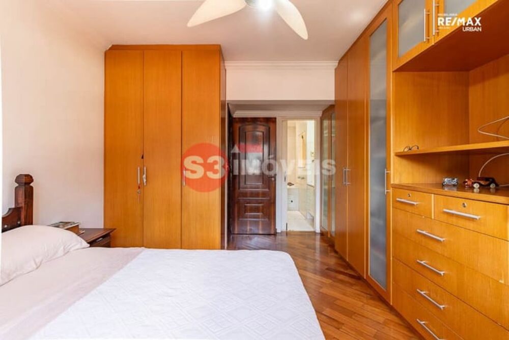 Casa à venda com 4 quartos, 348m² - Foto 17
