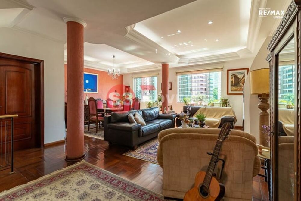 Casa à venda com 4 quartos, 348m² - Foto 3