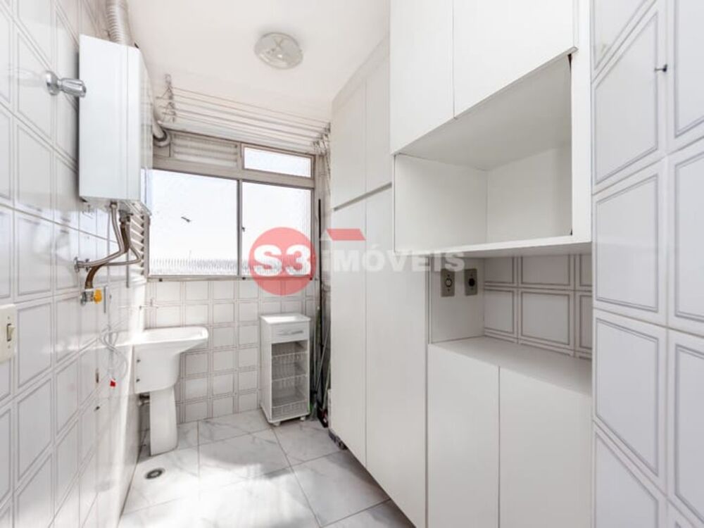 Apartamento à venda com 2 quartos, 65m² - Foto 1