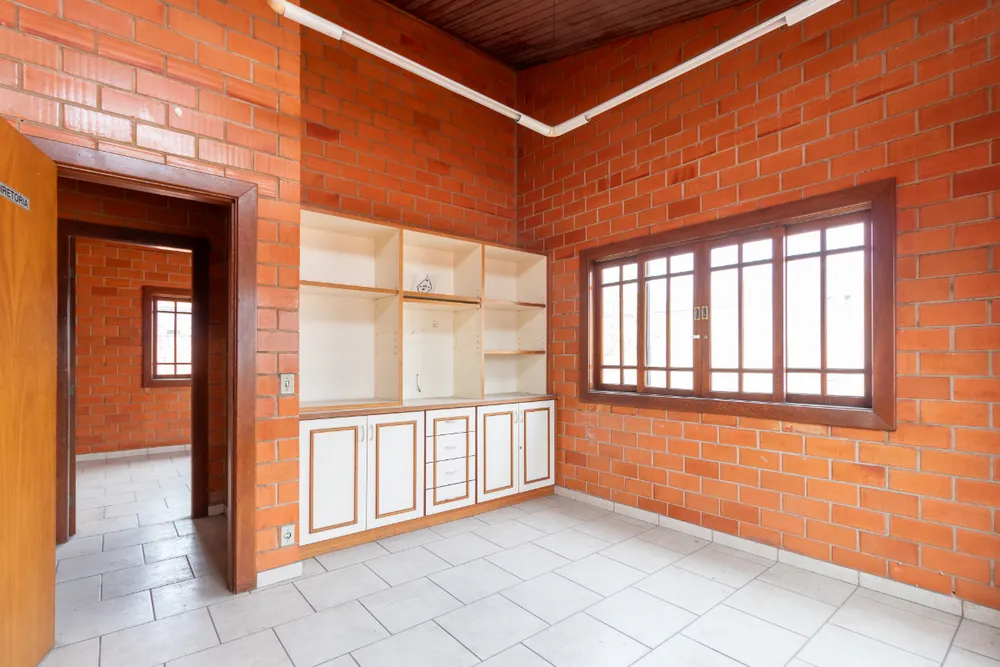 Casa, 3 quartos, 271 m² - Foto 2