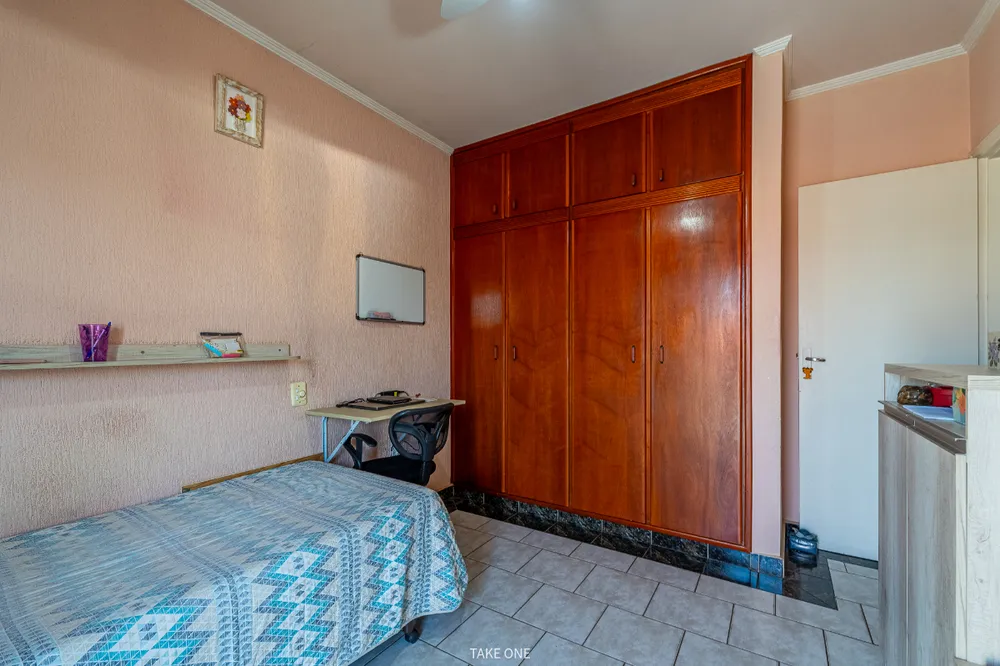Casa, 4 quartos, 220 m² - Foto 3