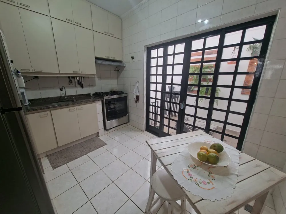 Casa, 4 quartos, 150 m² - Foto 2
