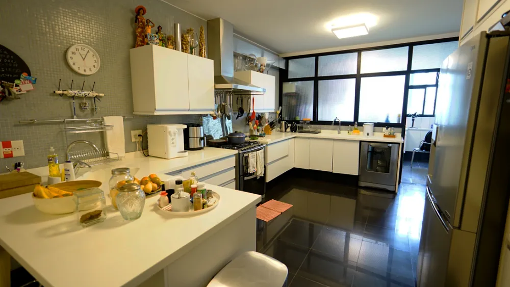 Apartamento, 3 quartos, 296 m² - Foto 1