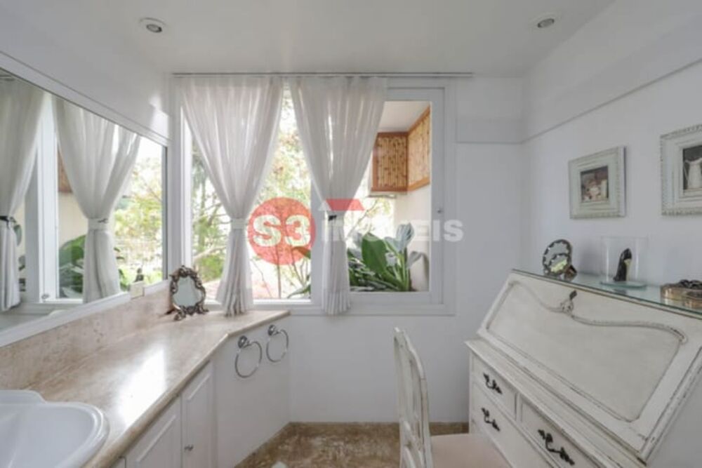 Casa à venda com 4 quartos, 449m² - Foto 3