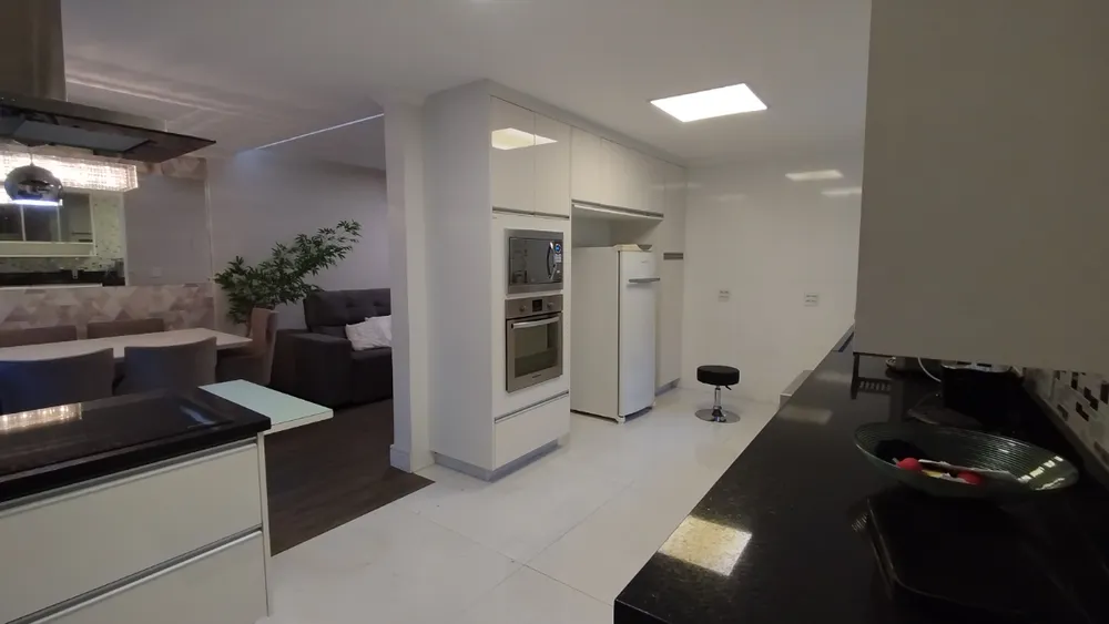 Casa, 4 quartos, 300 m² - Foto 1