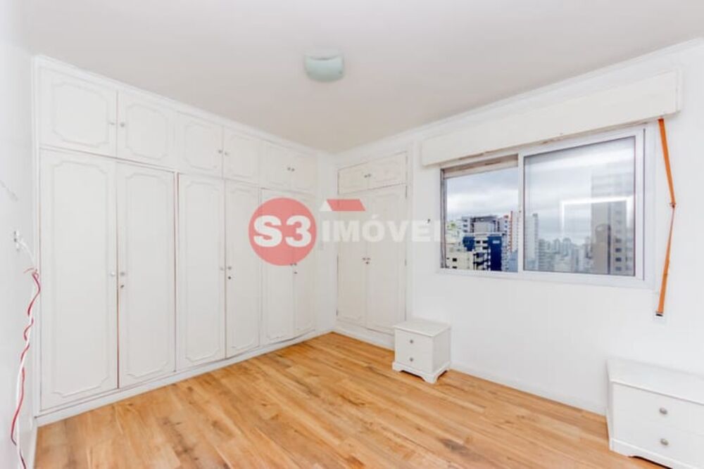 Apartamento à venda com 3 quartos, 117m² - Foto 4
