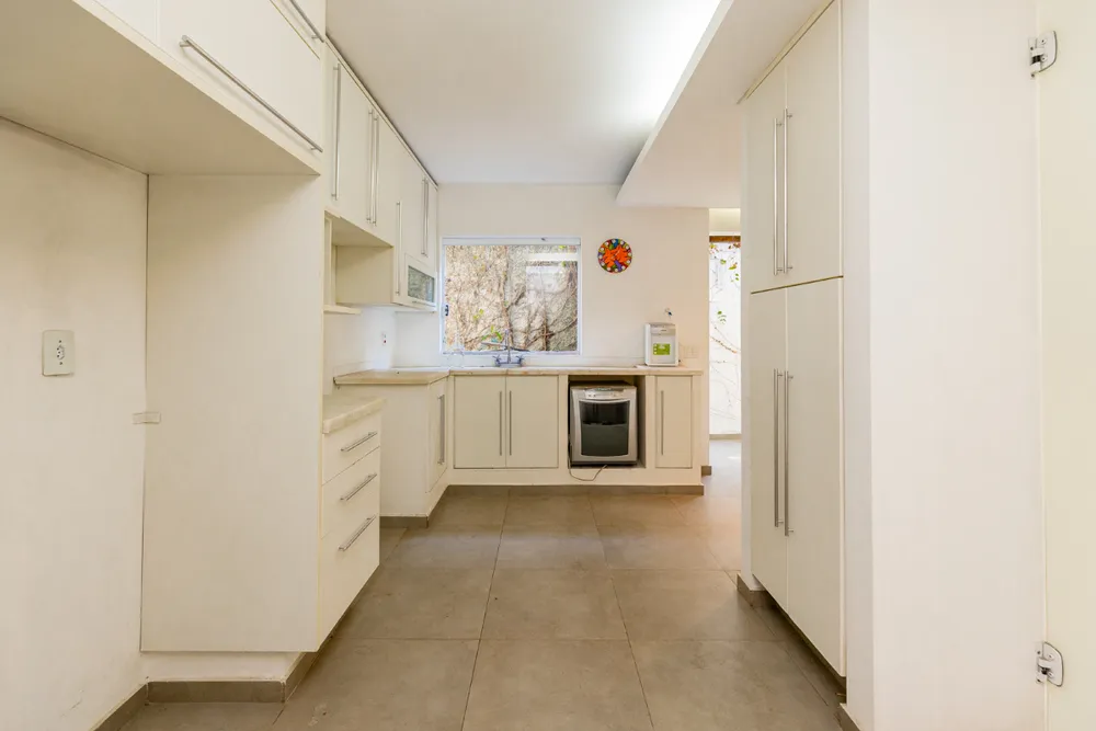 Casa, 5 quartos, 300 m² - Foto 1