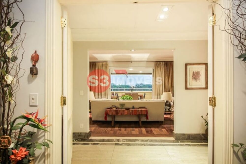 Apartamento à venda com 3 quartos, 264m² - Foto 1