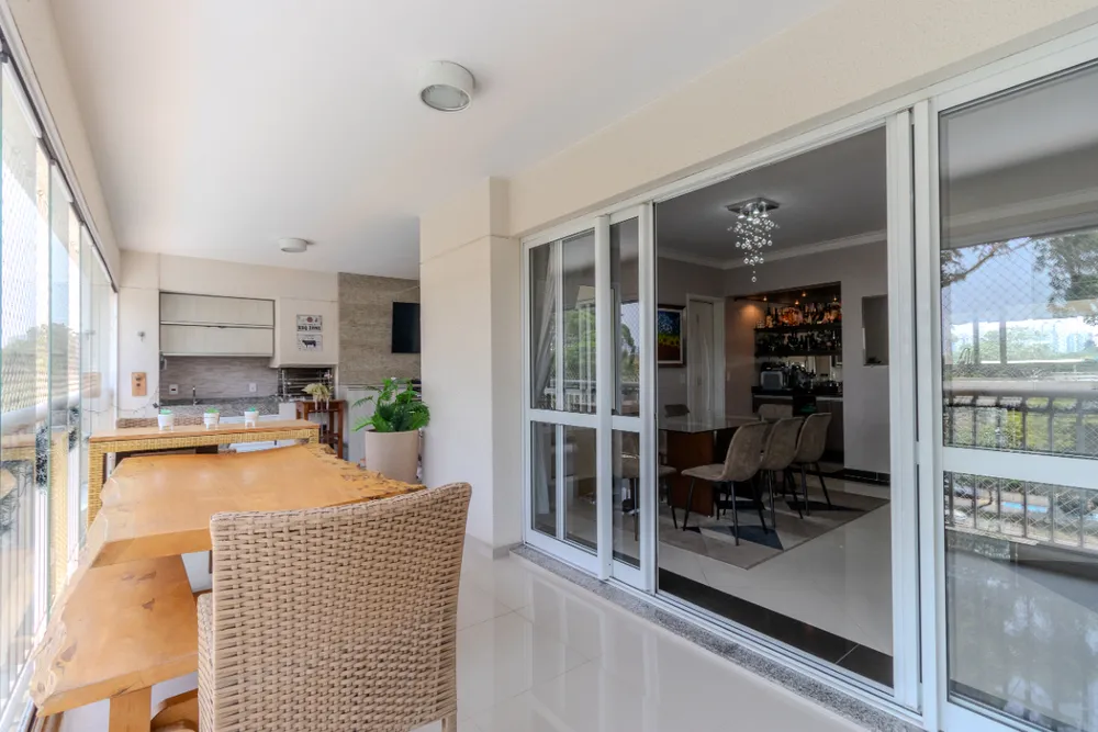 Apartamento, 3 quartos, 182 m² - Foto 1