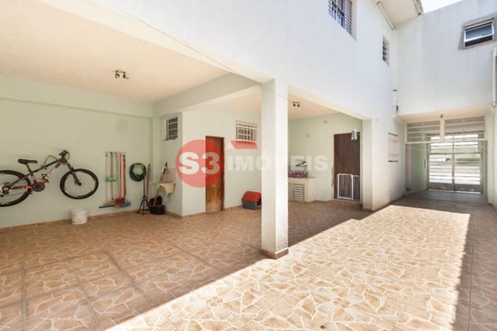 Casa à venda com 4 quartos, 115m² - Foto 2