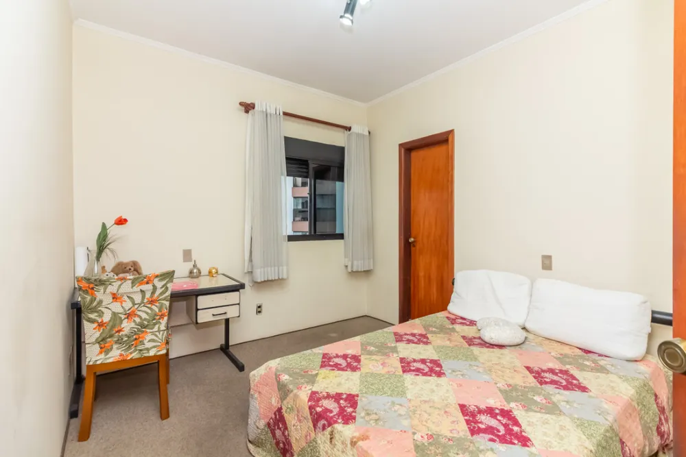 Apartamento, 4 quartos, 219 m² - Foto 2