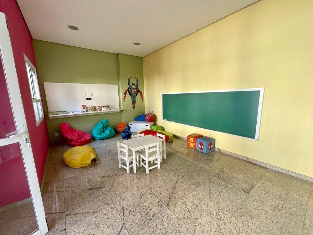 Apartamento à venda com 3 quartos, 128m² - Foto 7