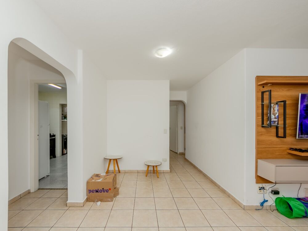 Apartamento à venda com 3 quartos, 70m² - Foto 2