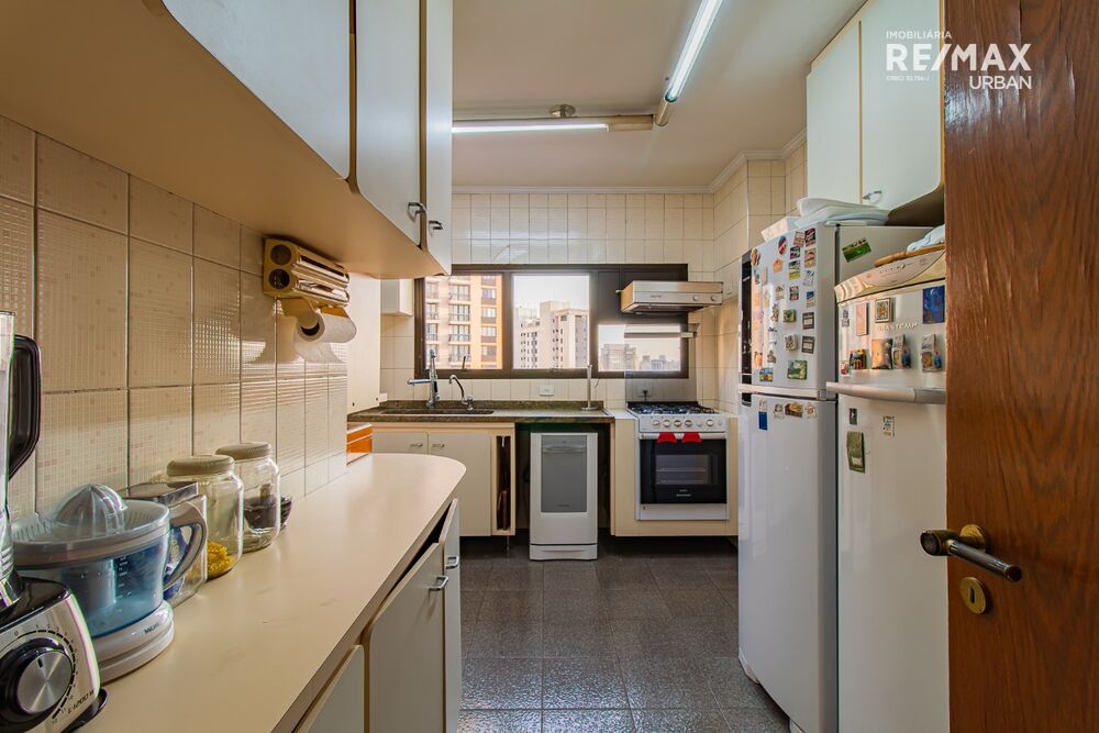 Apartamento, 3 quartos, 146 m² - Foto 1