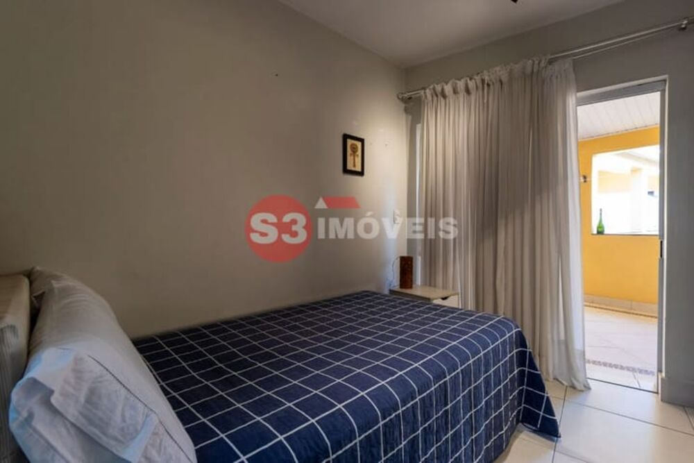 Casa, 3 quartos, 220 m² - Foto 1