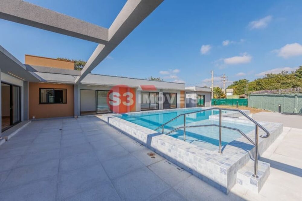 Casa de Condomínio à venda com 4 quartos, 315m² - Foto 3