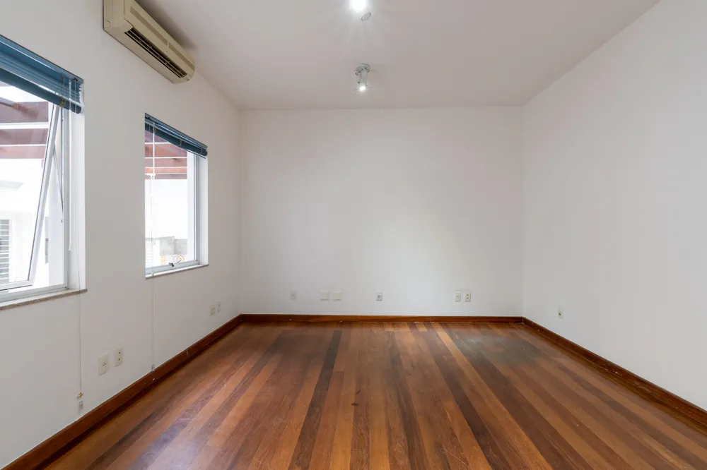 Casa, 4 quartos, 171 m² - Foto 1