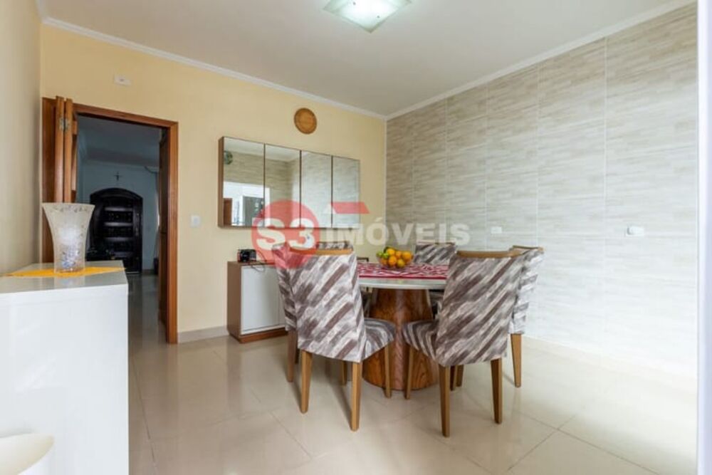 Casa, 3 quartos, 180 m² - Foto 1
