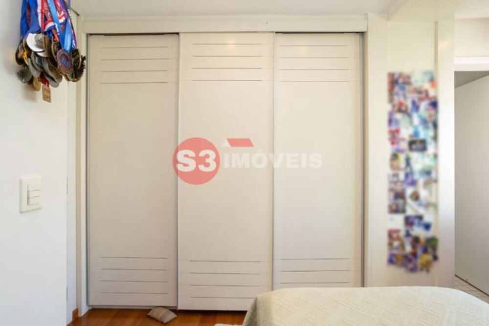 Apartamento à venda com 4 quartos, 235m² - Foto 4