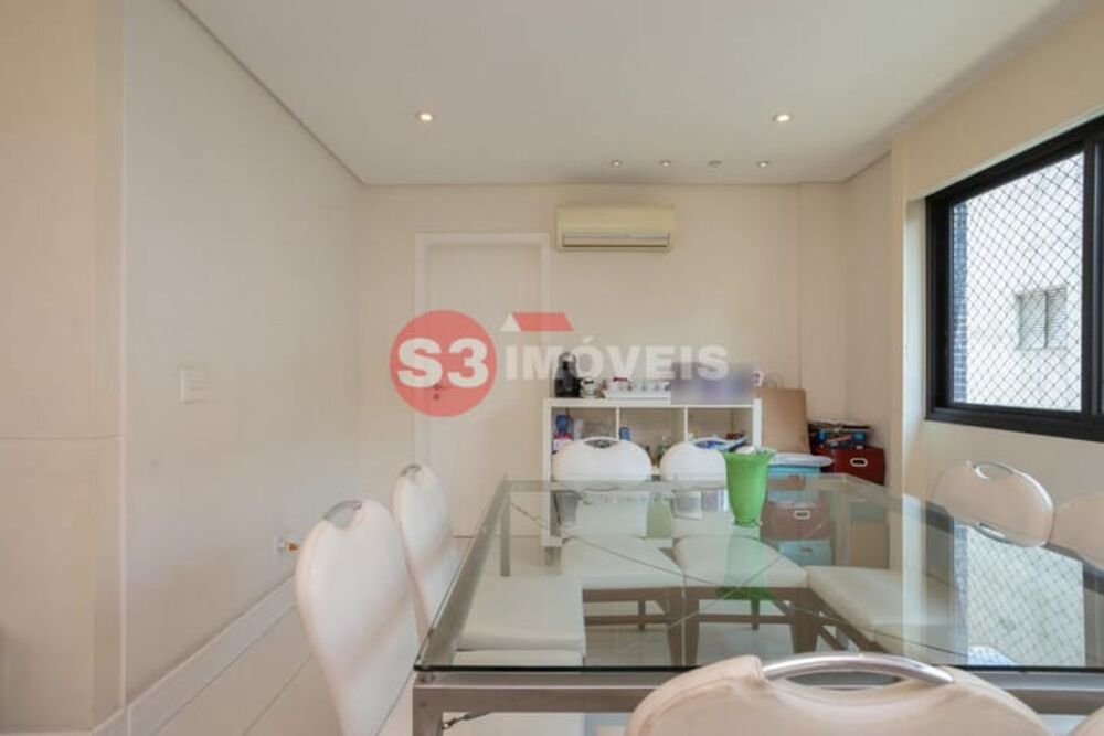 Apartamento à venda com 4 quartos, 235m² - Foto 1