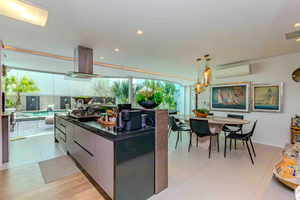 Apartamento, 3 quartos, 376 m² - Foto 2