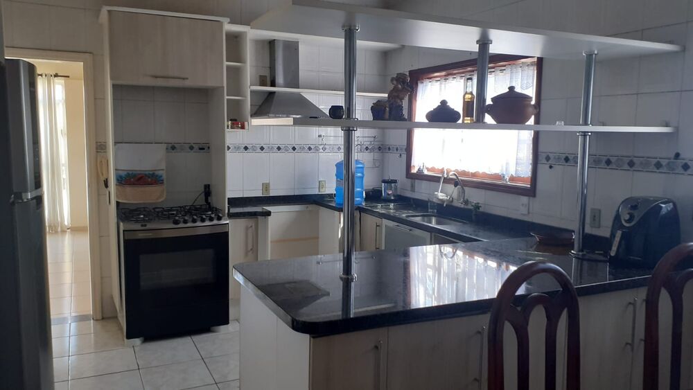 Casa, 3 quartos, 260 m² - Foto 4