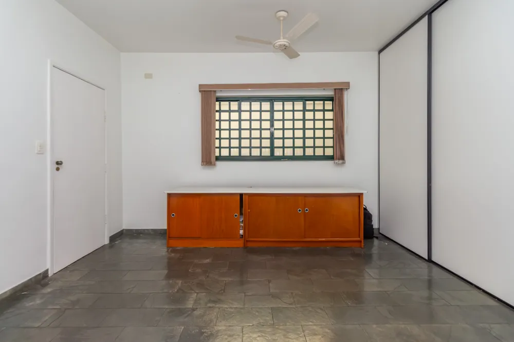 Casa, 4 quartos, 236 m² - Foto 3