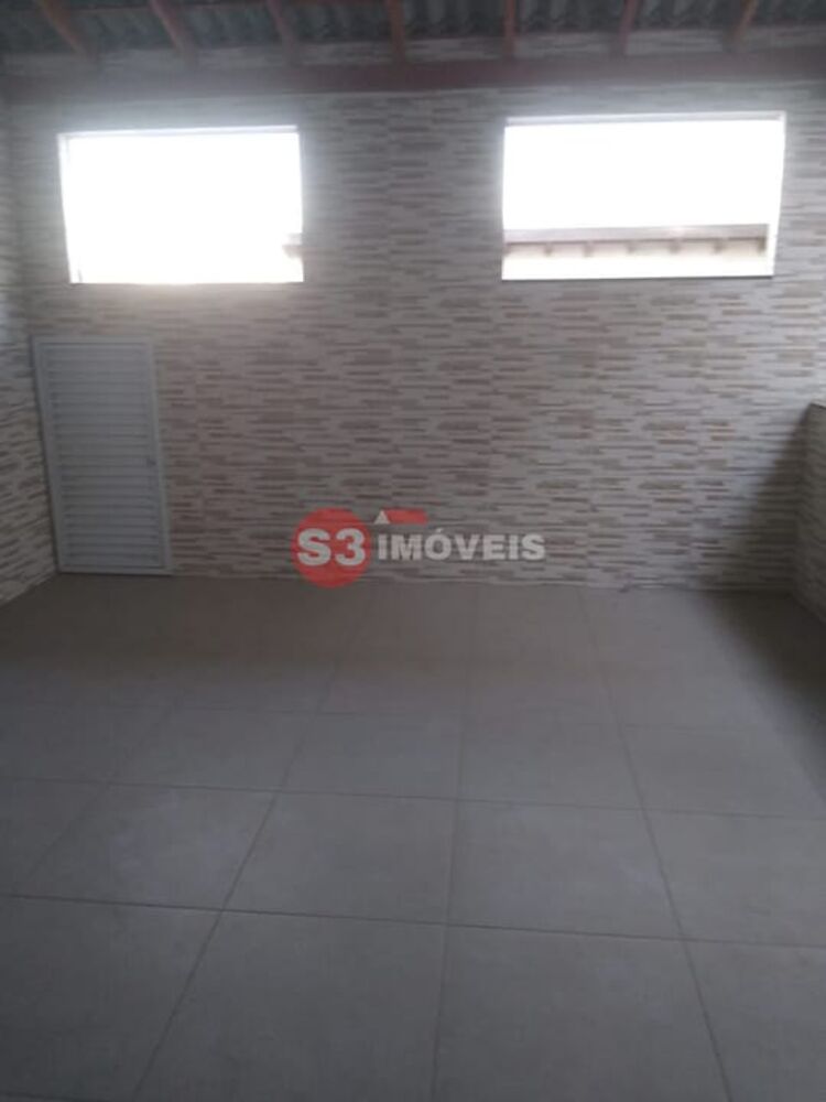 Casa à venda com 3 quartos, 100m² - Foto 4