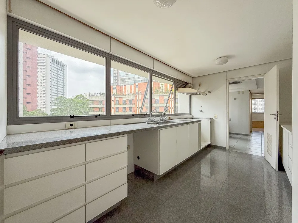 Apartamento, 4 quartos, 277 m² - Foto 1