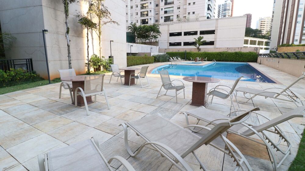 Apartamento, 4 quartos, 226 m² - Foto 2