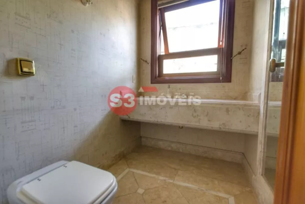 Casa à venda com 3 quartos, 750m² - Foto 7