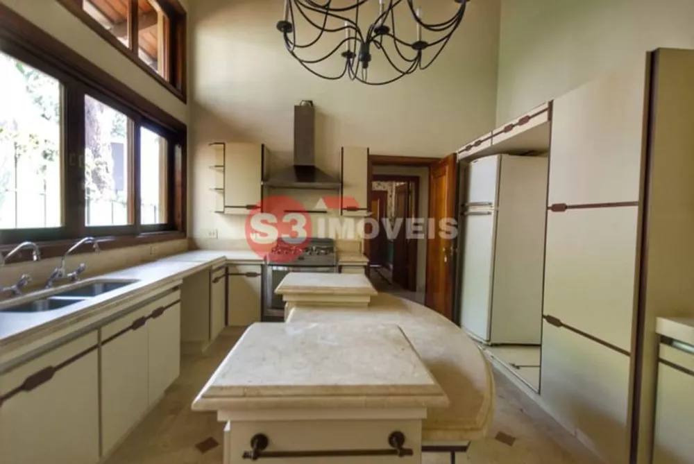 Casa à venda com 3 quartos, 750m² - Foto 6