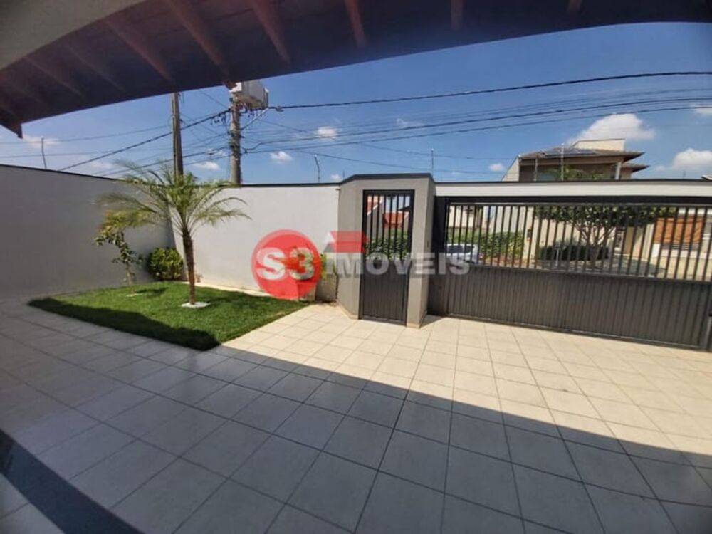 Casa à venda com 3 quartos, 177m² - Foto 1