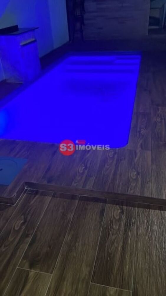 Casa à venda com 3 quartos, 177m² - Foto 4