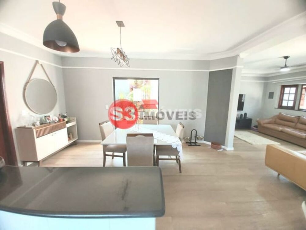 Casa à venda com 3 quartos, 177m² - Foto 8
