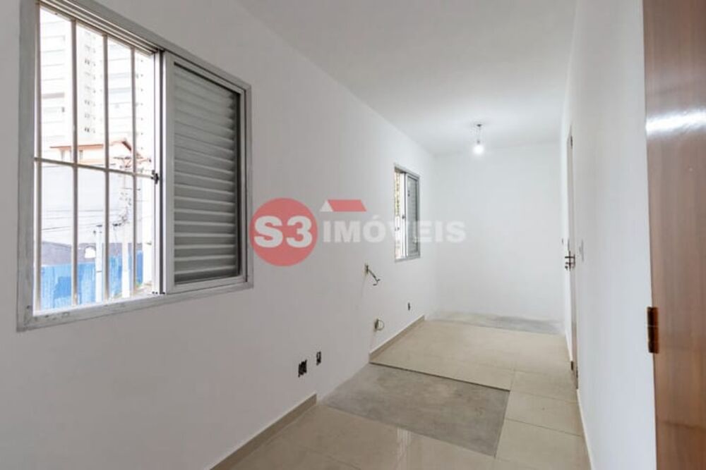 Casa à venda com 3 quartos, 240m² - Foto 8