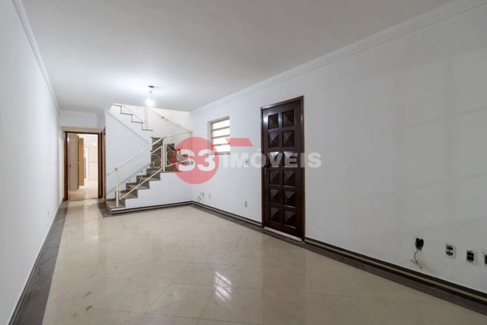 Casa à venda com 3 quartos, 240m² - Foto 16