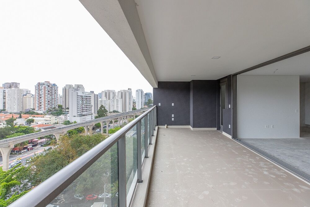 Apartamento à venda com 3 quartos, 143m² - Foto 1