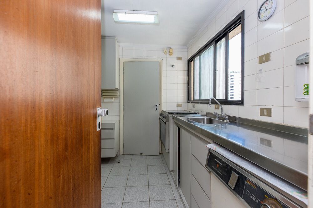 Apartamento à venda com 3 quartos, 162m² - Foto 10