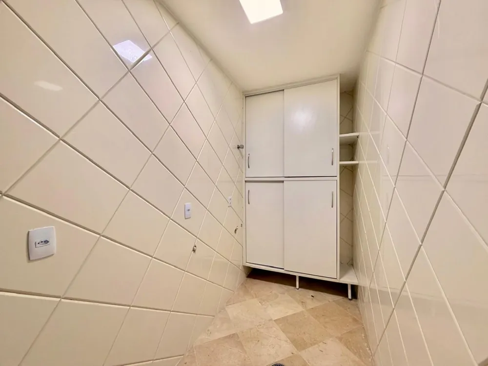 Casa, 3 quartos, 172 m² - Foto 2