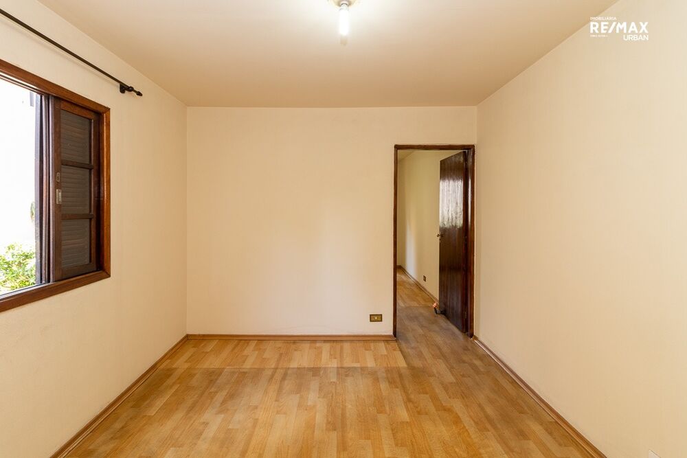 Casa à venda com 4 quartos, 150m² - Foto 11