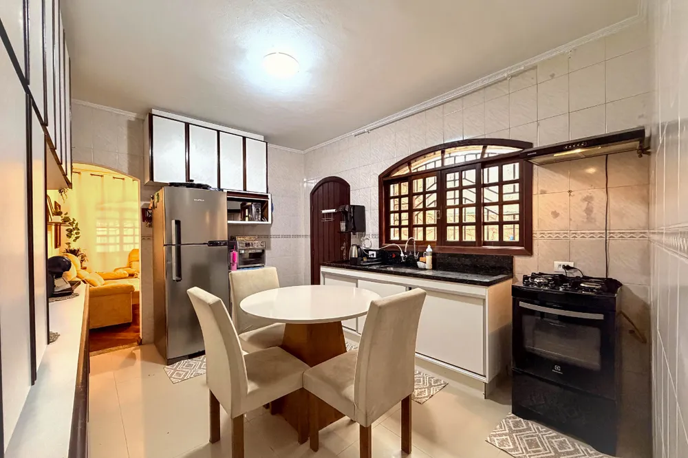 Casa, 2 quartos, 276 m² - Foto 4