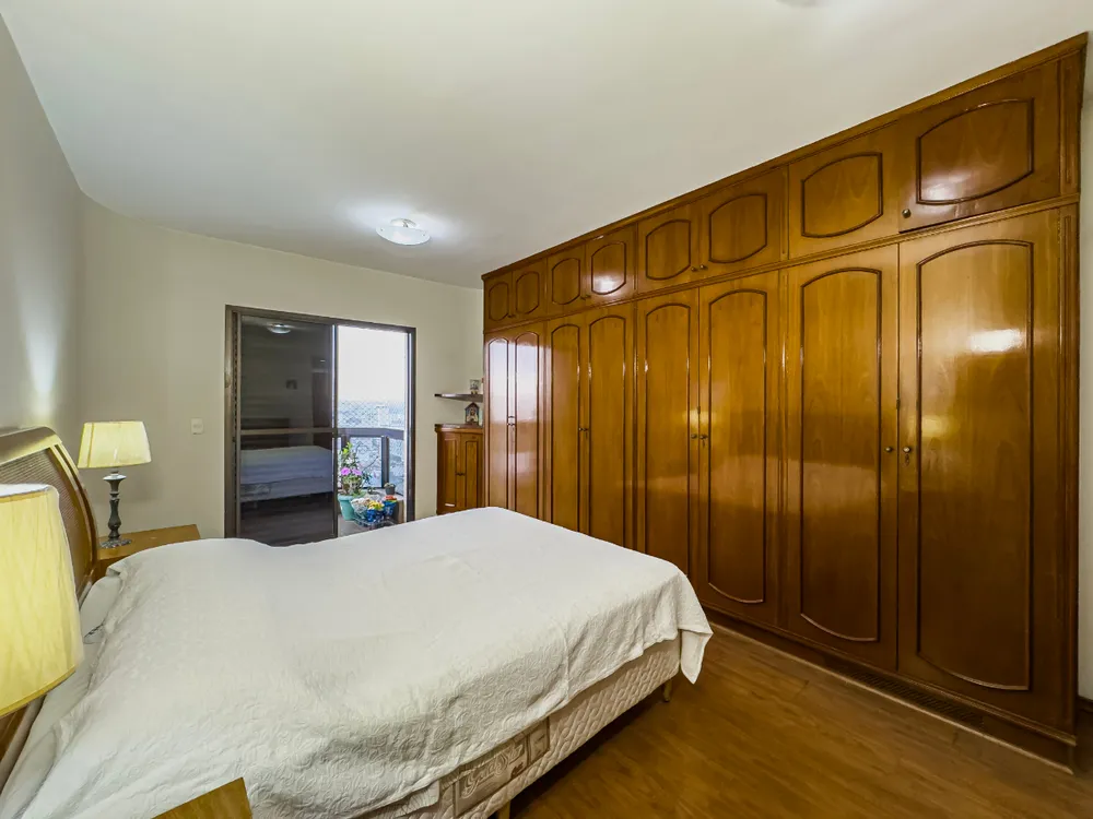 Apartamento, 3 quartos, 200 m² - Foto 1