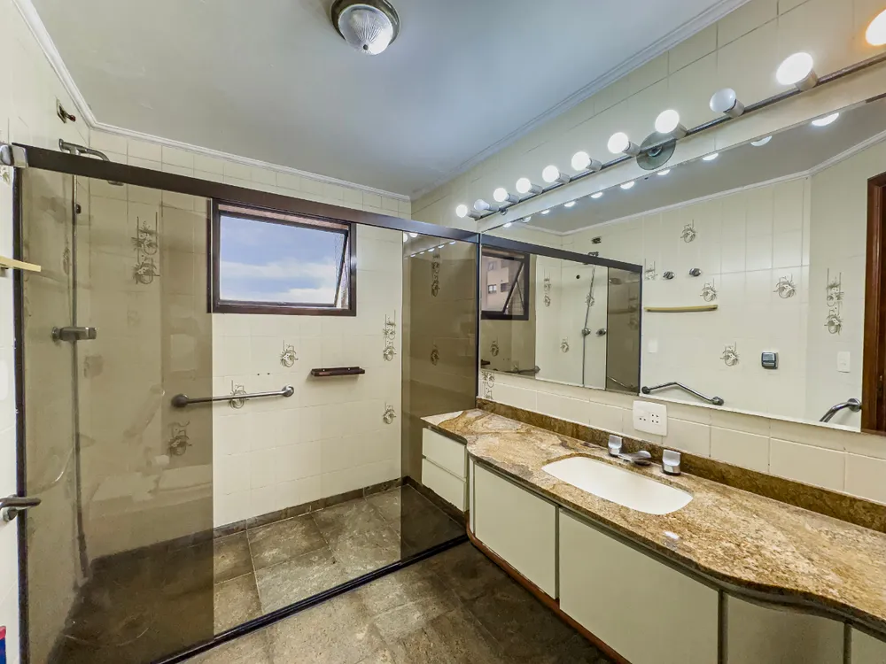 Apartamento, 3 quartos, 200 m² - Foto 2