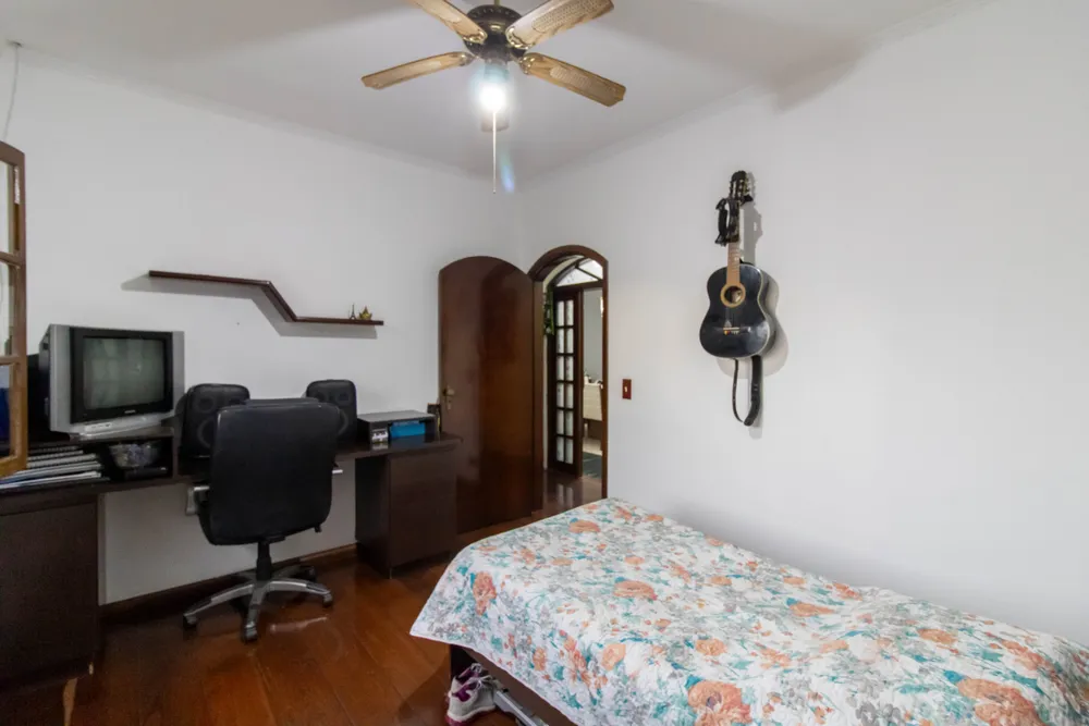Casa, 3 quartos, 269 m² - Foto 1