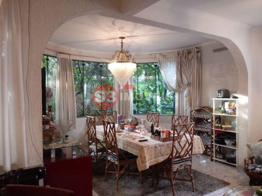 Casa à venda com 5 quartos, 465m² - Foto 2