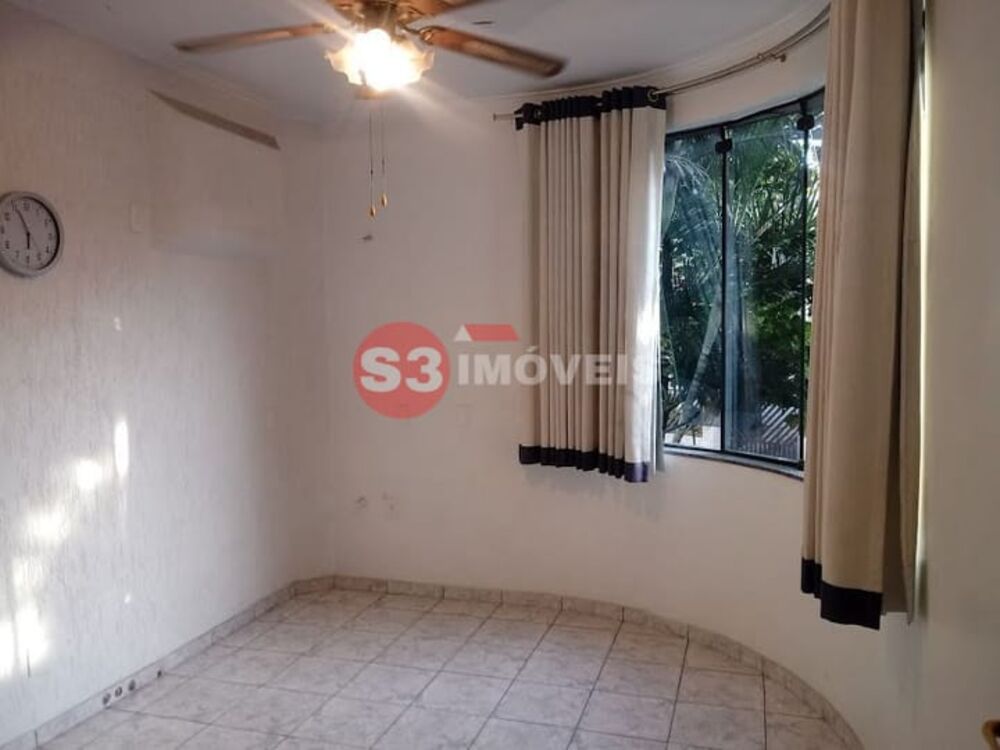 Casa à venda com 5 quartos, 465m² - Foto 4