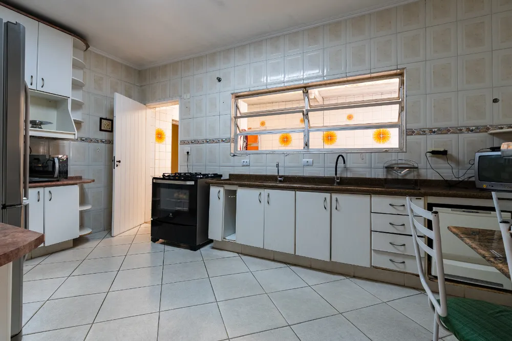 Casa, 3 quartos, 190 m² - Foto 2